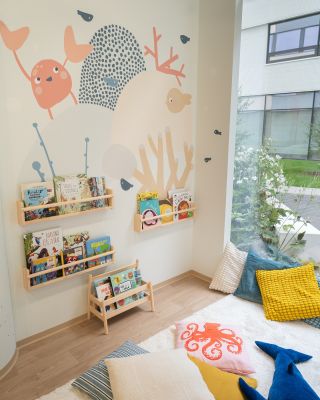 Školička Mezi loďkami🐳. Mám ráda ty netradiční zadání. Společně se @stoskupin doladěno do detailu, tak, aby se všechny...